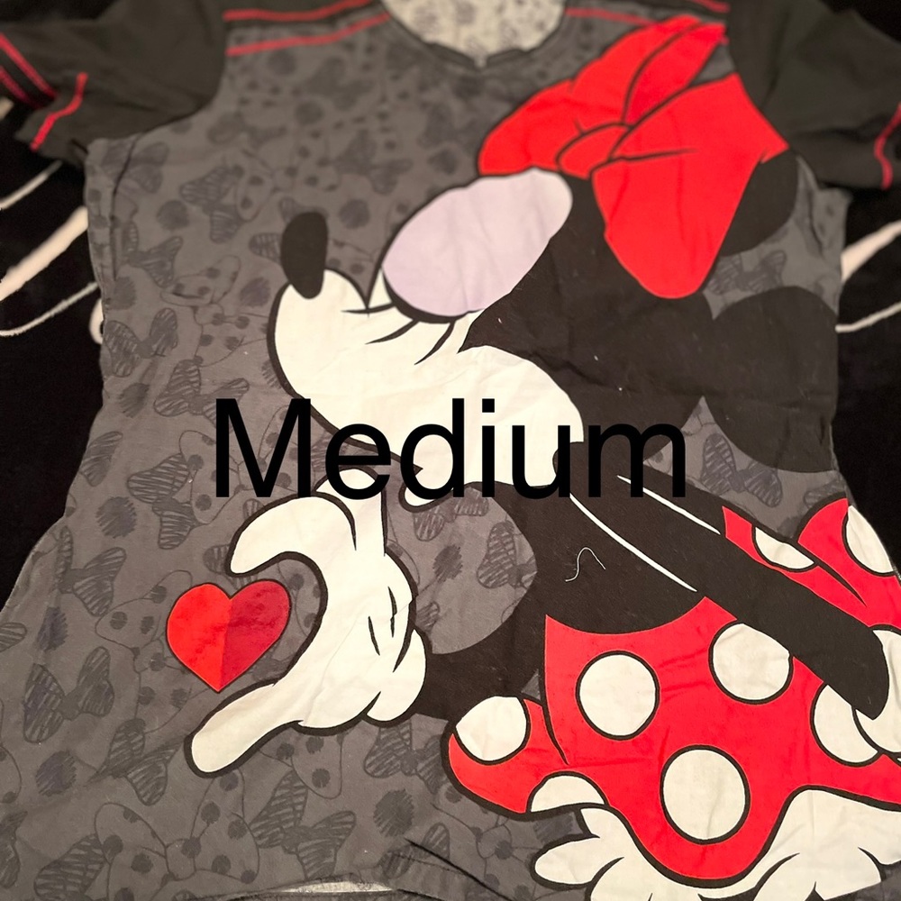 Small Scrub Top - Picture 2 of 2